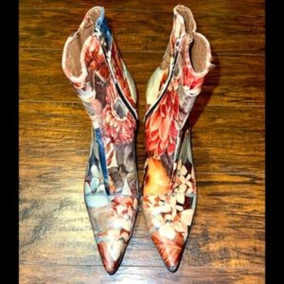 Vintage Shoes - ISO Vintage Leather Floral Boots